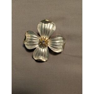 Seasons Jewelry White Dogwood Flower Pin Pendant Gold Tone Rhinestone Brooch
